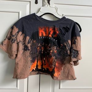 Kiss shirt with cutouts